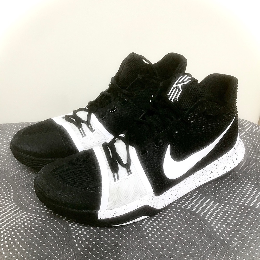 Nike Kyrie 3 Black/White/Neon+pg